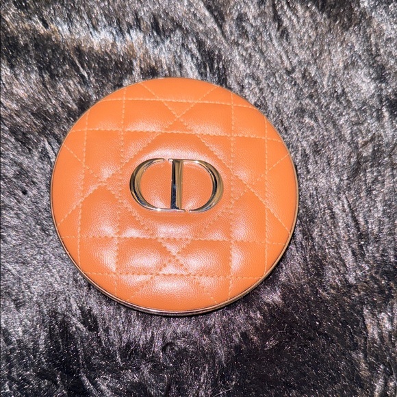 Dior Bronzer in shade 10 soft matte ( lightest shade ) - Picture 1 of 2